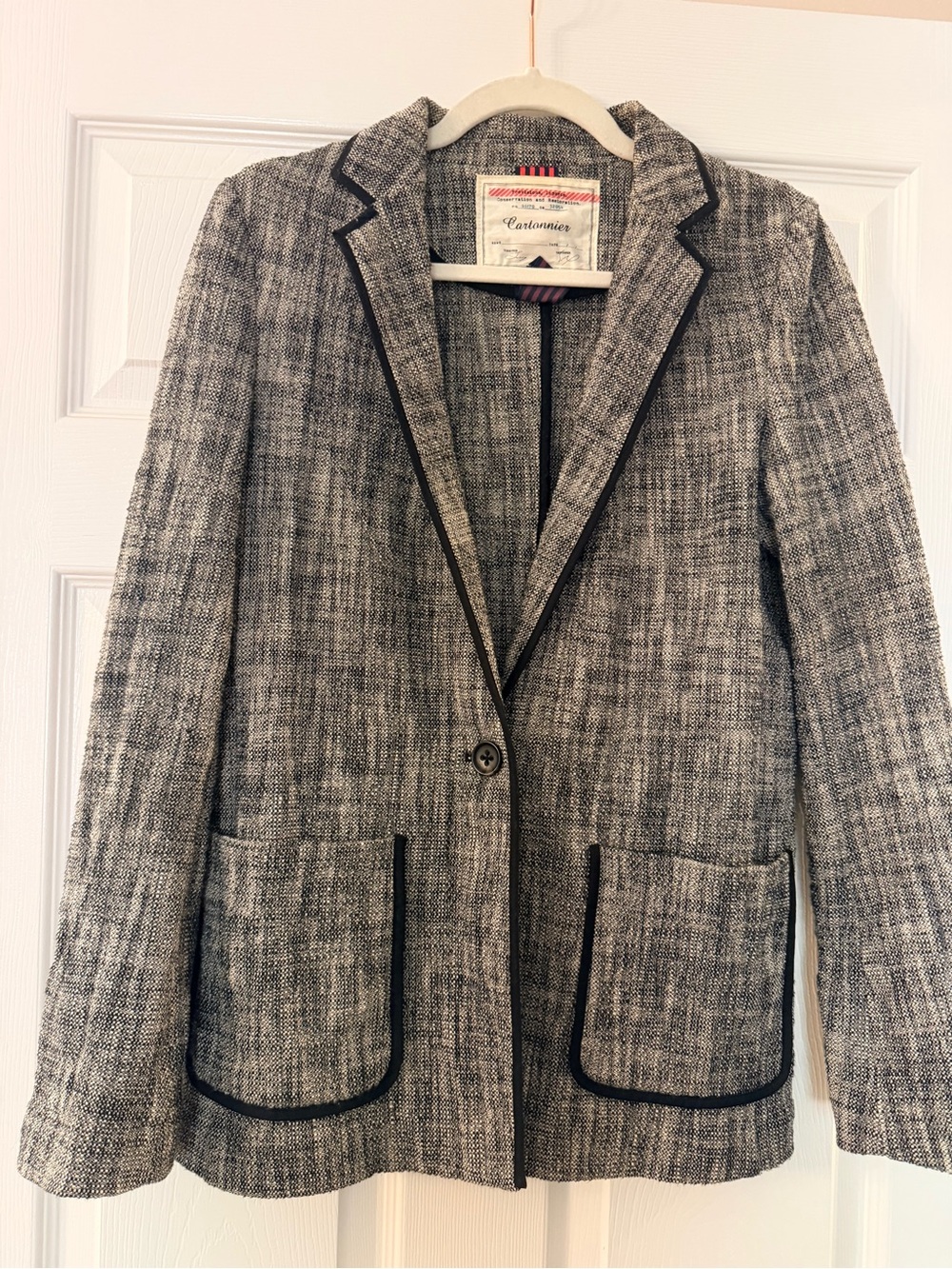 Cartonnier Black-Trim Gray Tweed Blazer